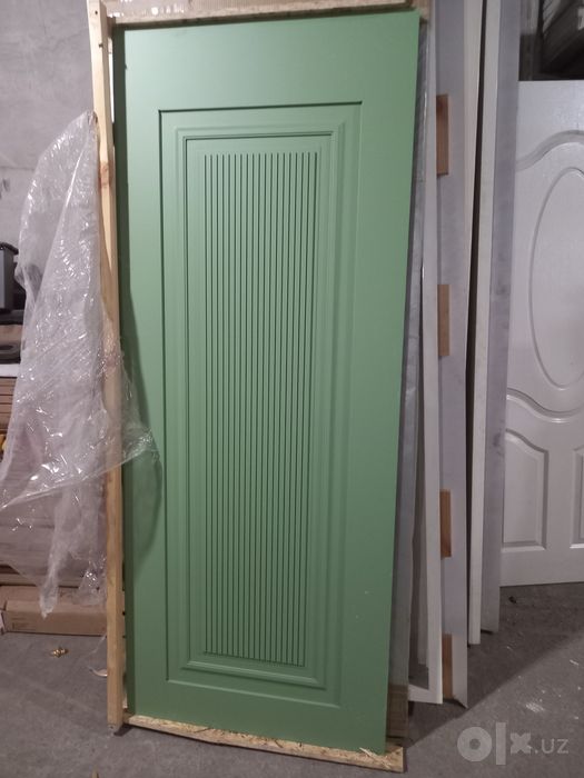 Продам двери крашенные