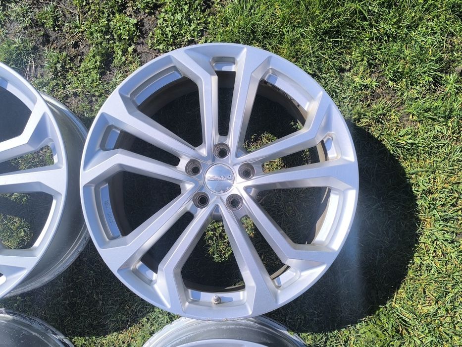 Dezent TA 20 цола джанти за Hyundai Mazda Nissan Honda 5x114.3