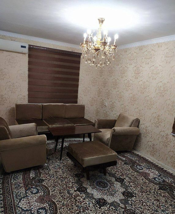 Продам квартиру на Буюк Ипак Йули 1/4/4