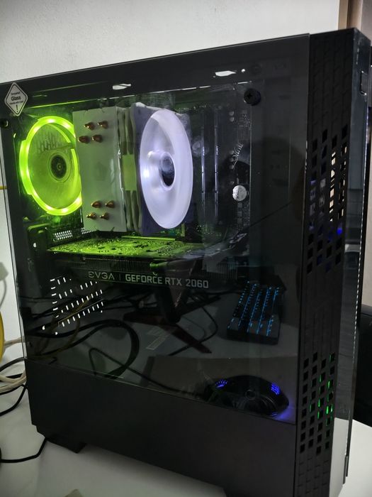 PC gaming cu monitor 144hz