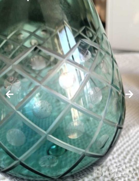 Кристална ваза гравирана зелена Германия 60-те години