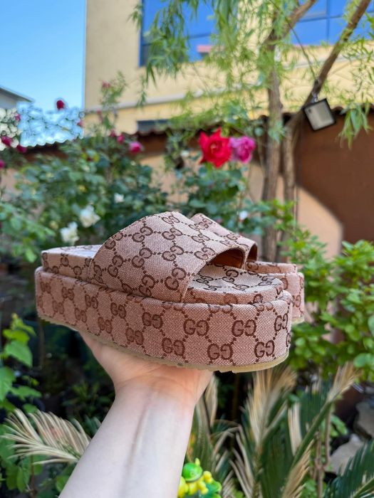 Papucii Damă model nou