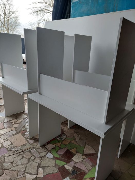 Продаётся учебный парта