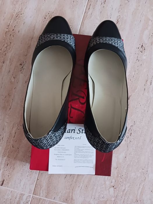 Pantofi noi piele 39