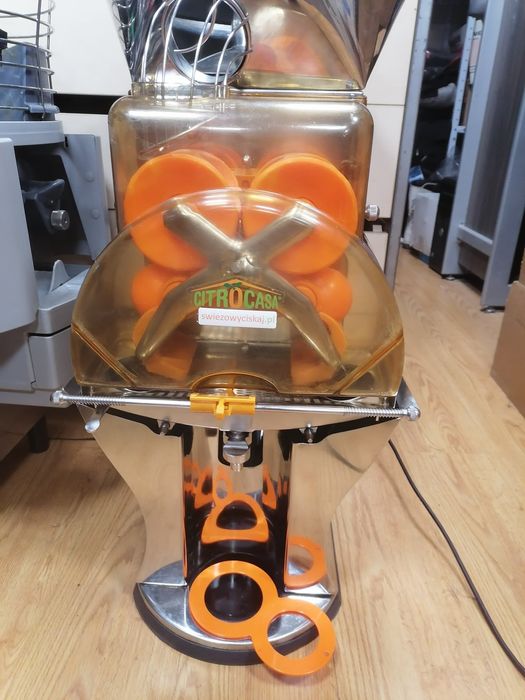 Фреш Машина за портокали Zumex Versatile Pro