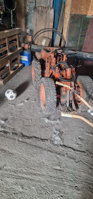 Tractoraș  4x4 de vânzare