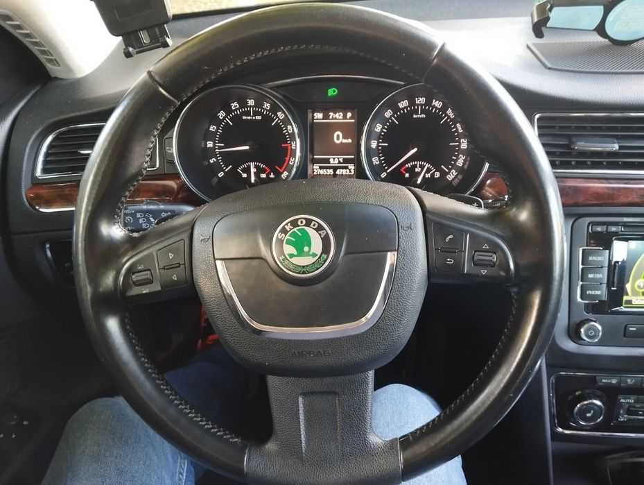 Vând Skoda Superb Elegance Limousine DSG 2012