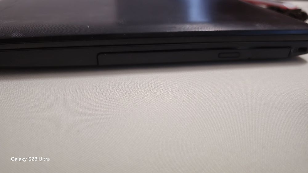 Ноутбук AsusX55M