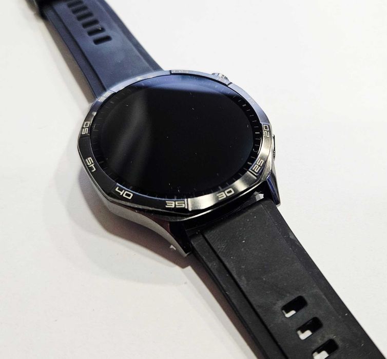 Часовника Huawei Watch GT 5 46mm 00791-26