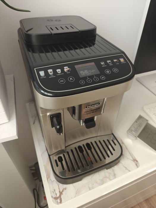 Espresor automat de longhi