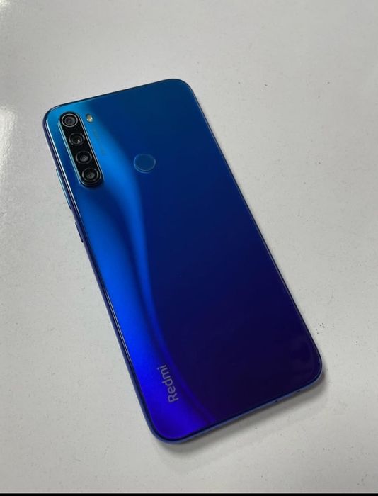 Redmi note 8 sotiladi 6/128 xolati yaxshi