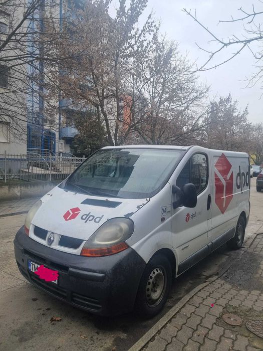 persoana fizica vand renault trafic 1,9 dci