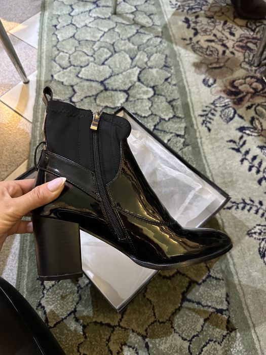 Чисто нови черни боти 39 номер