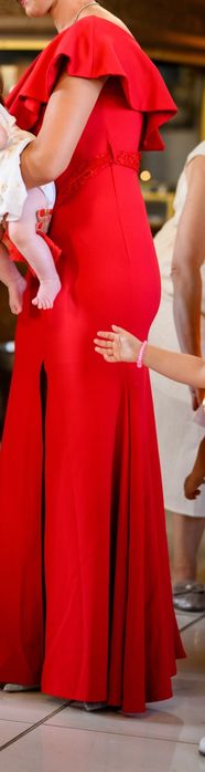 Елегантна червена официална рокля