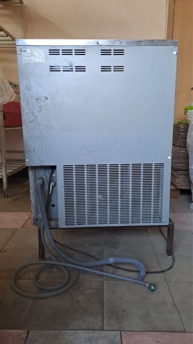 Продам ледогенератор б/у