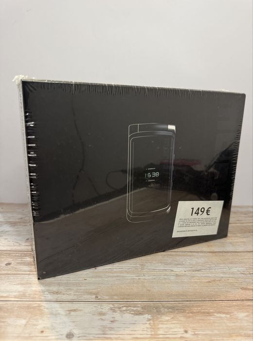 Telefon sigilat Momodesign 2 , rar!