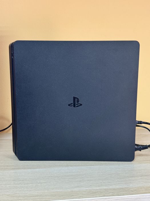 Playstation 4 Slim 500GB с контролер
