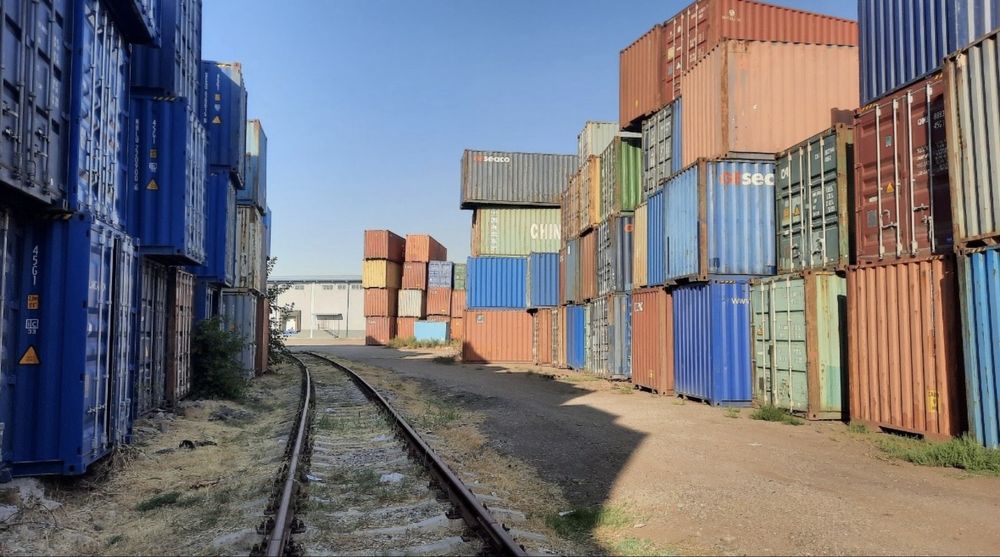 Po’stoy kantenerlar ham bor. Hoziroq aloqaga chiqing