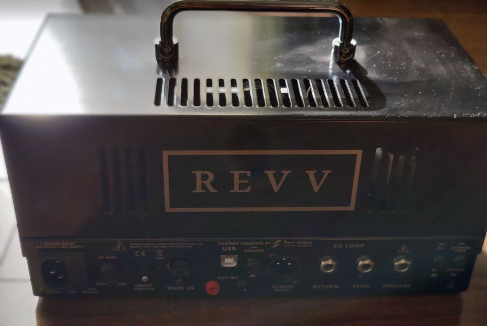 Amplificator Revv D20
