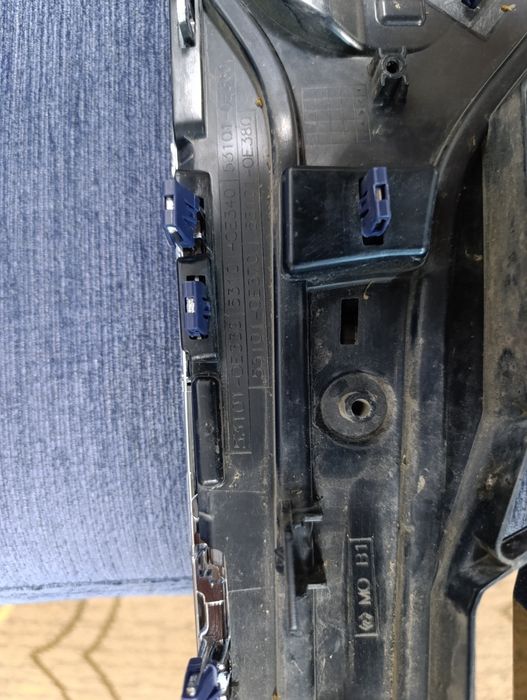 Продам решетку tayota highlander