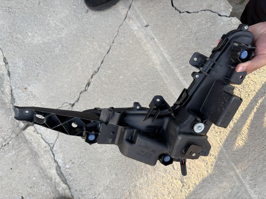 Продам запчасти на lexus 570