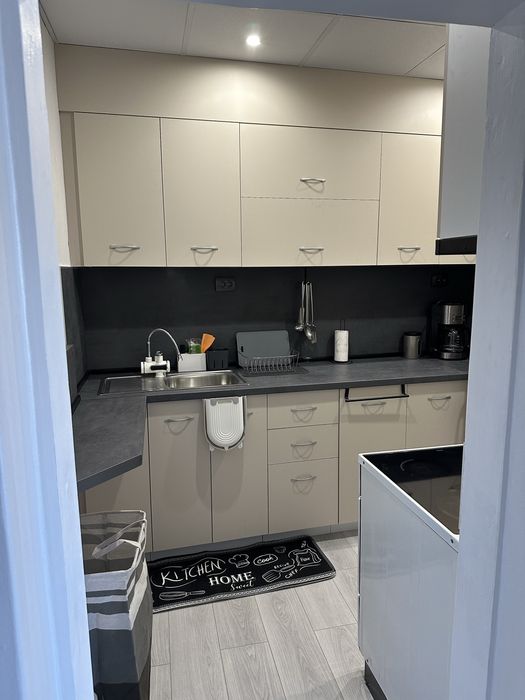 Дава се под наем Тристаен апартамент в Ямбол, Център - 105 кв.м за 382.5 € - Снимка #6