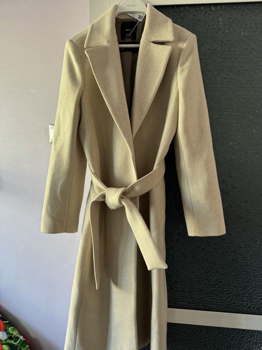 Палто MANGO-Ново!!!