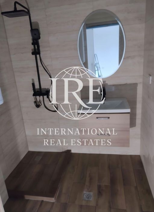 Продава се Двустаен апартамент в Варна, Левски - 67 кв.м за 2568 €/кв.м - Снимка #2