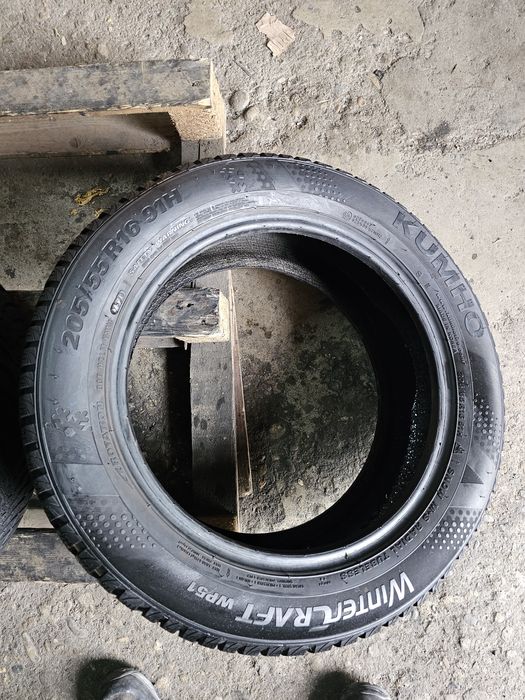 2 anvelope iarna 205 55 16 Kumho 2020