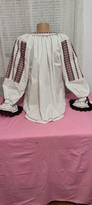 Ie tradițională, zona Făgăraș