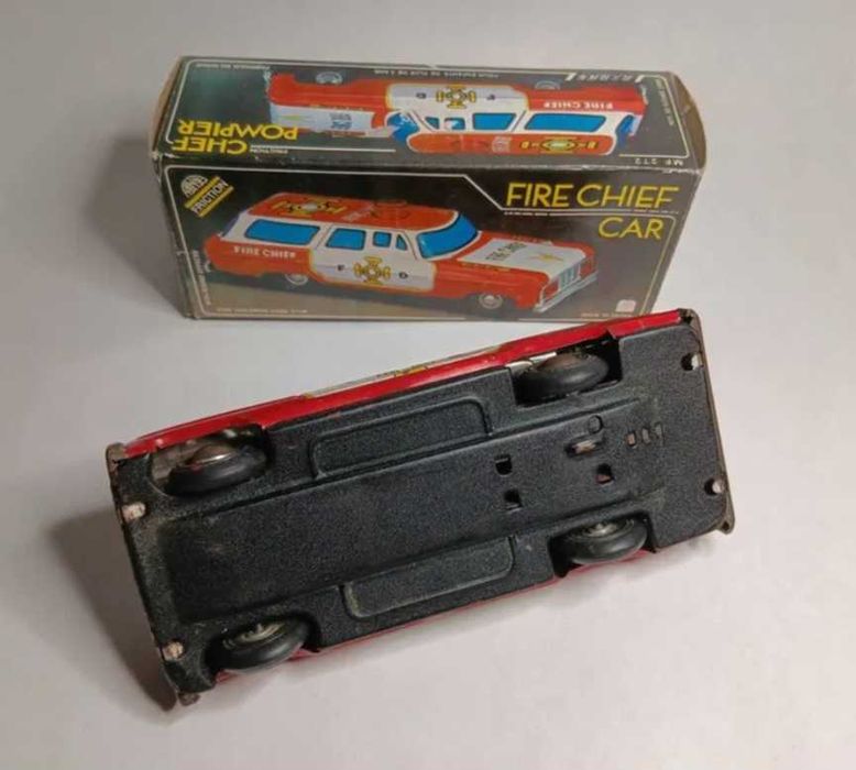 Jucarie veche tabla Chinezeasca MF 272,de colectie, Fire Chief Car