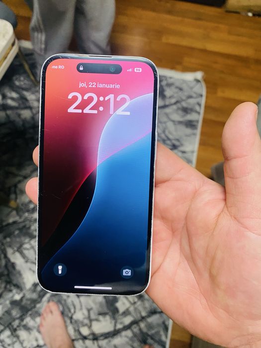 Vand iphone 15 normal