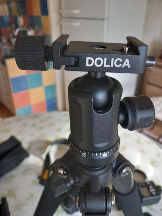 Фотоапарат NIKON, със стойка