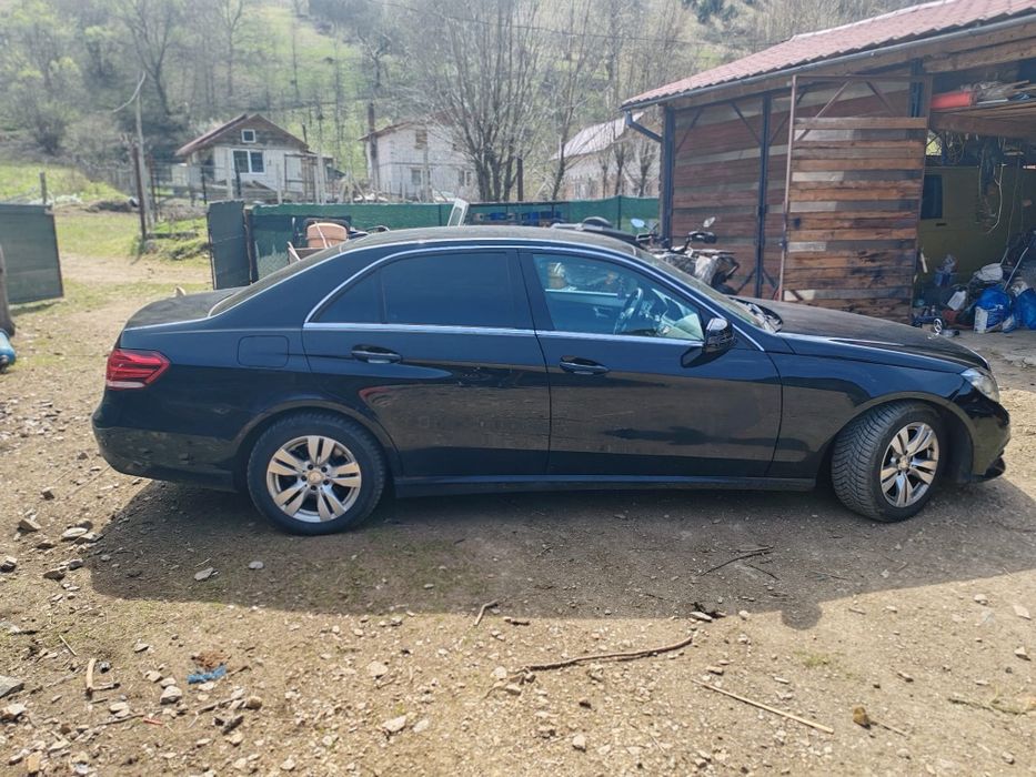 Vând Mercedes E200 fac schimb cu GLE