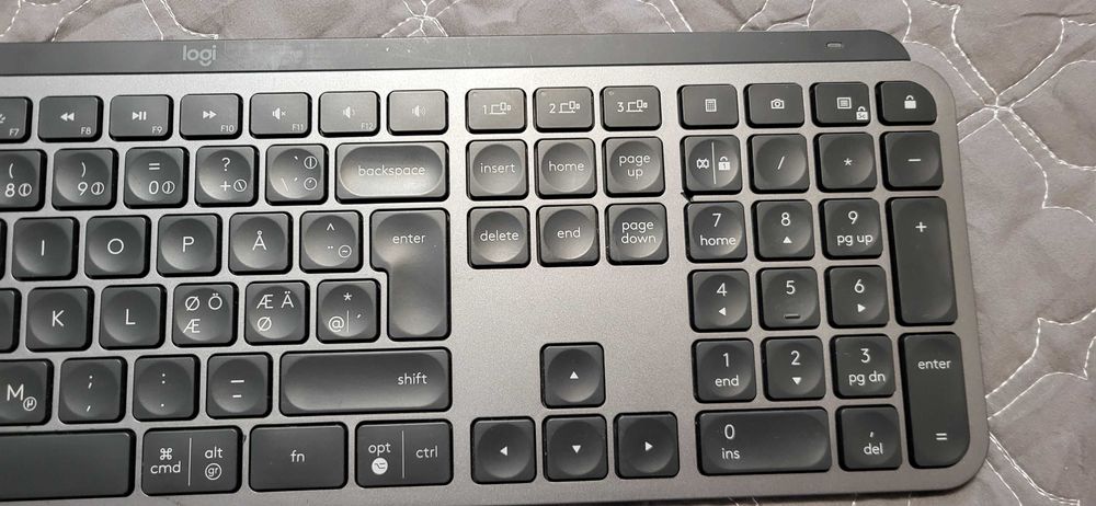 Tastatura Logitech MX Keys  WirelessBluetooth fuctionala fisura tasta7