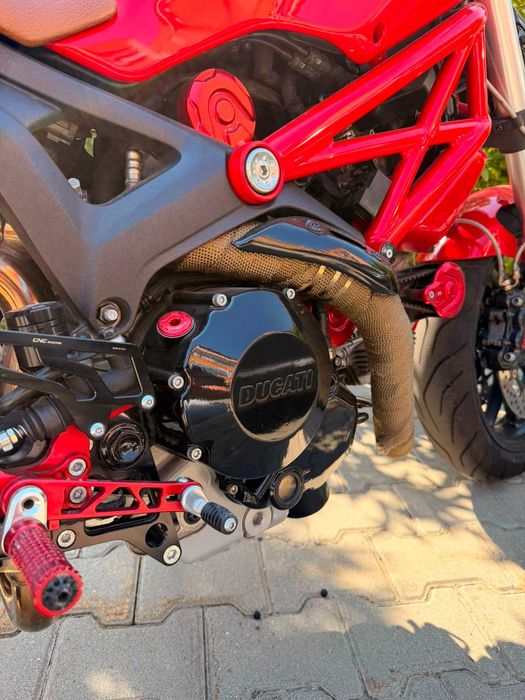 Ducati Monster 796