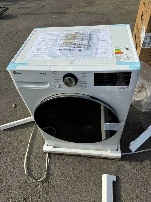 Стиральная машина LG 9 кг F2V9FW9W AI DD TurboWash 360˚ Steam+ ThinQ