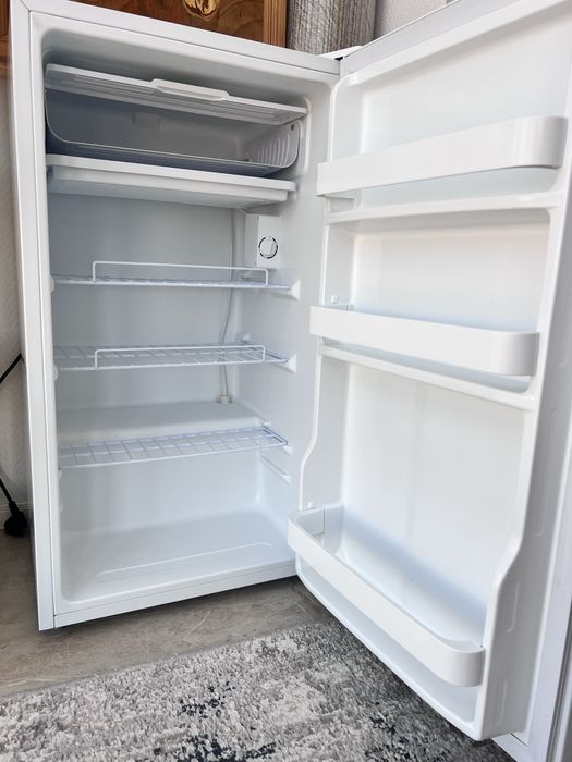 Продам Мини-холодильник DAUSCHER