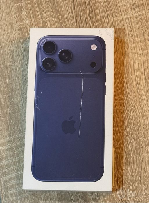iPhone 17 pro max, Deep blue