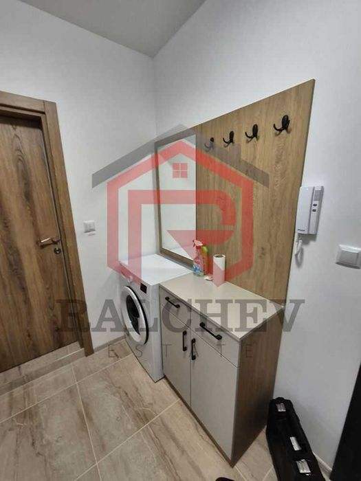 Дава се под наем Двустаен апартамент в Варна, Център - 75 кв.м за 612 € - Снимка #6
