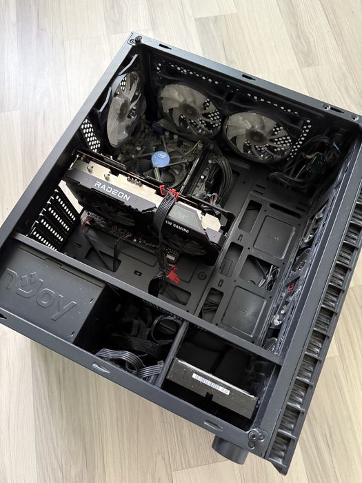 Calculator Gaming Intel i5 + RX 6500 XT / SSD / HDD / RGB