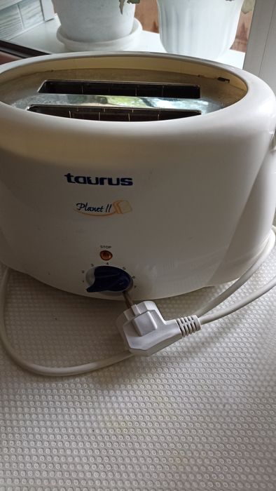 Тостер продам **
