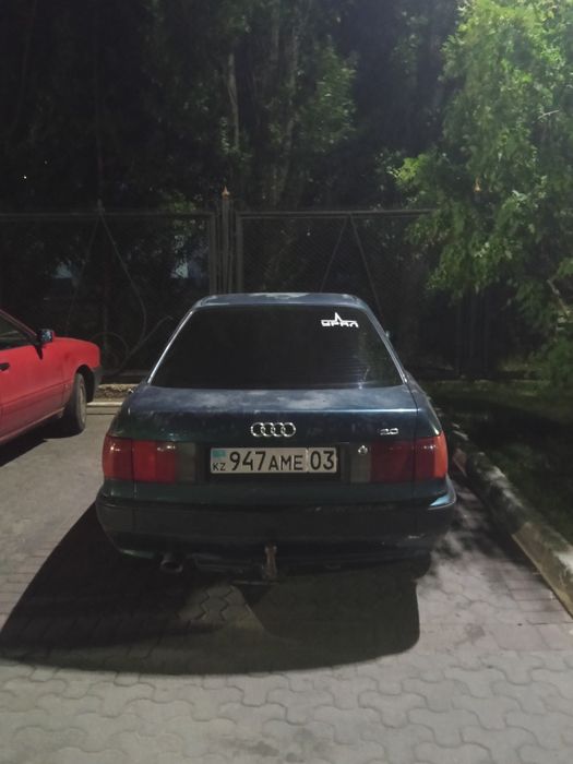 Продам Ауди 80 б4
