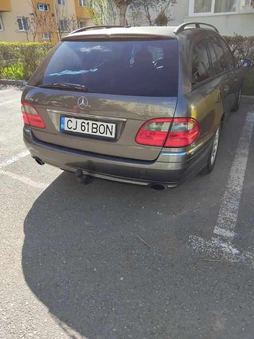 Vand Mercedes-Benz E320