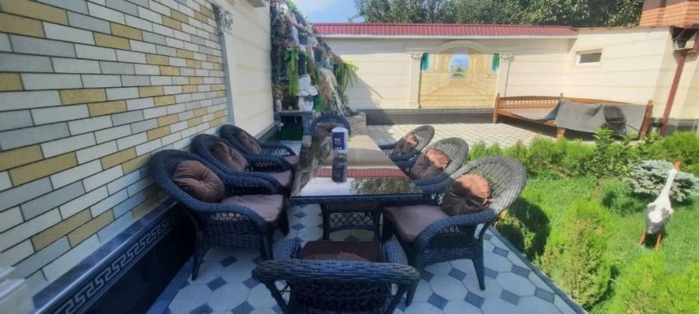 “Izabella” uslubidagi ratan stol va stullar