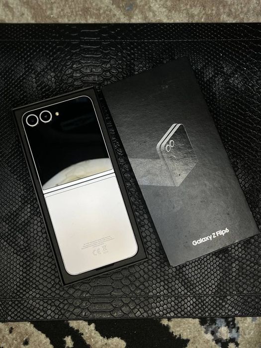 Samsung galaxy z flip 6 5G 12/256gb holati ideal