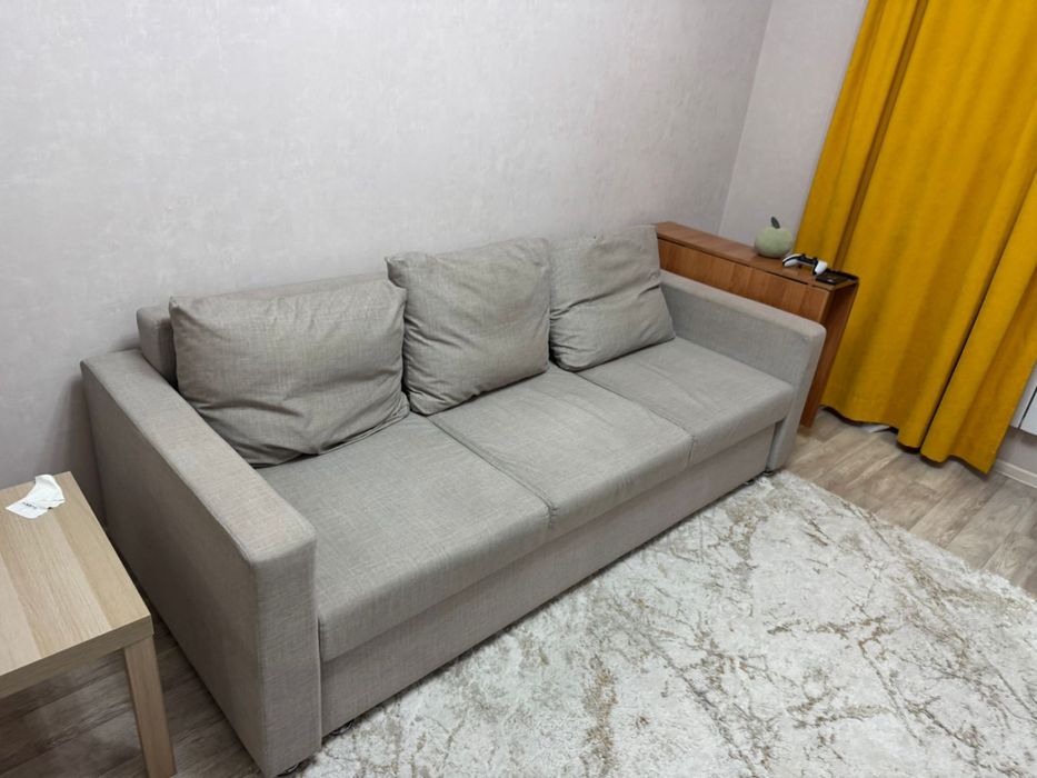 Продается диван 2м