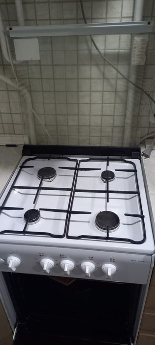 Продаётся газовая плита