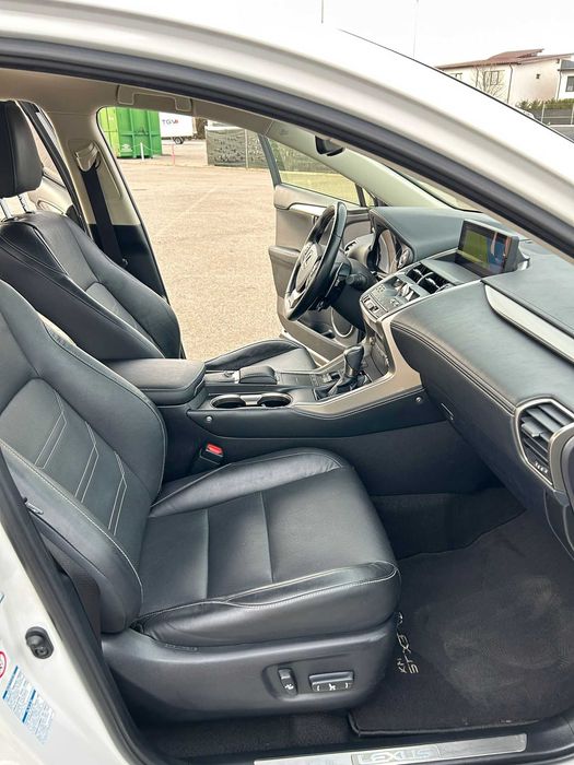 Lexus NX 300h 71.365km 4x4 Hybrid