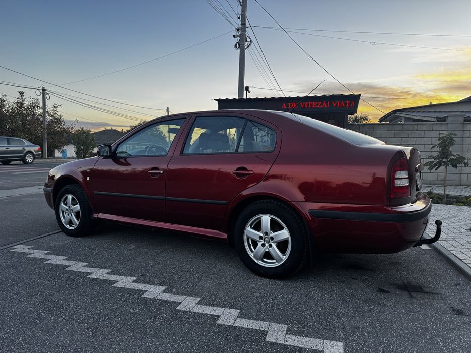 Skoda Octavia 1